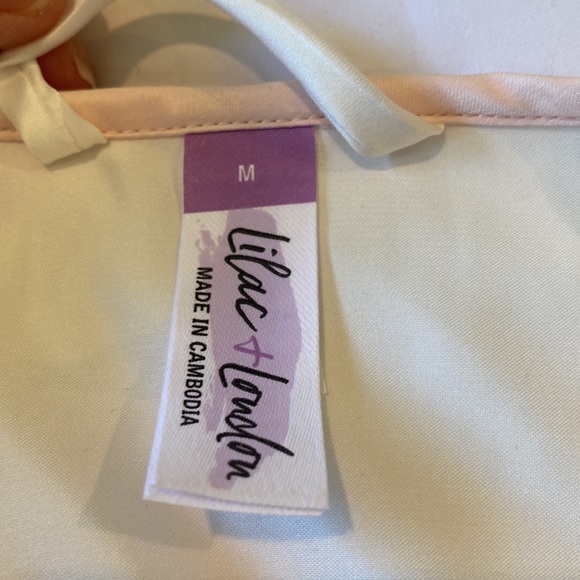 NWT Ladies Mrs. bridal silk robe size medium - Picture 7 of 8